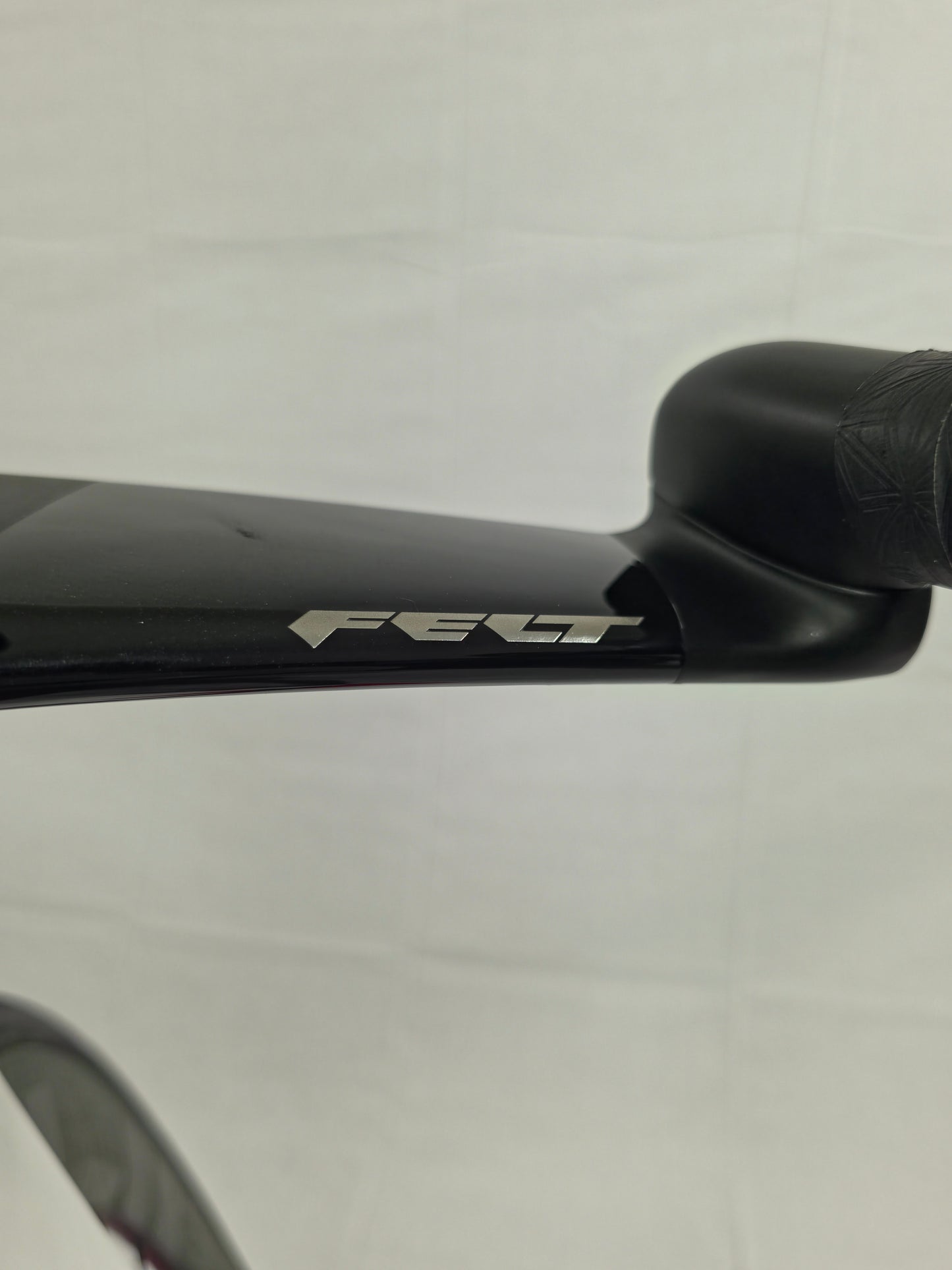 2024 FELT IA FRD 2.0 ULTIMATE SRAM Force AXS