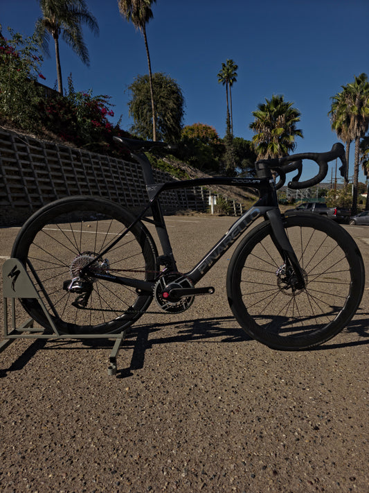 2024 Pinarello Dogma X SRAM Red AXS (Demo Bikes)