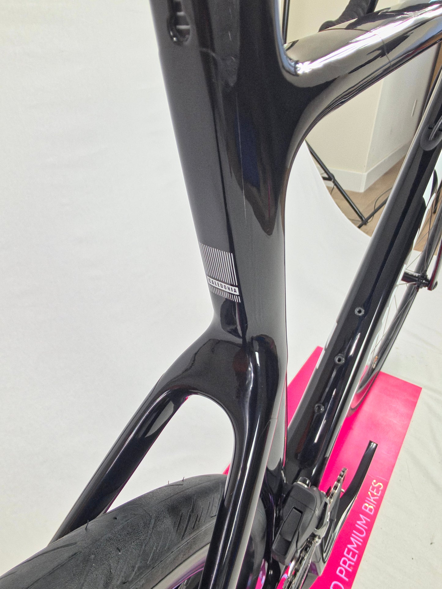 2023 Cervélo Caledonia Rival eTap AXS 56/L