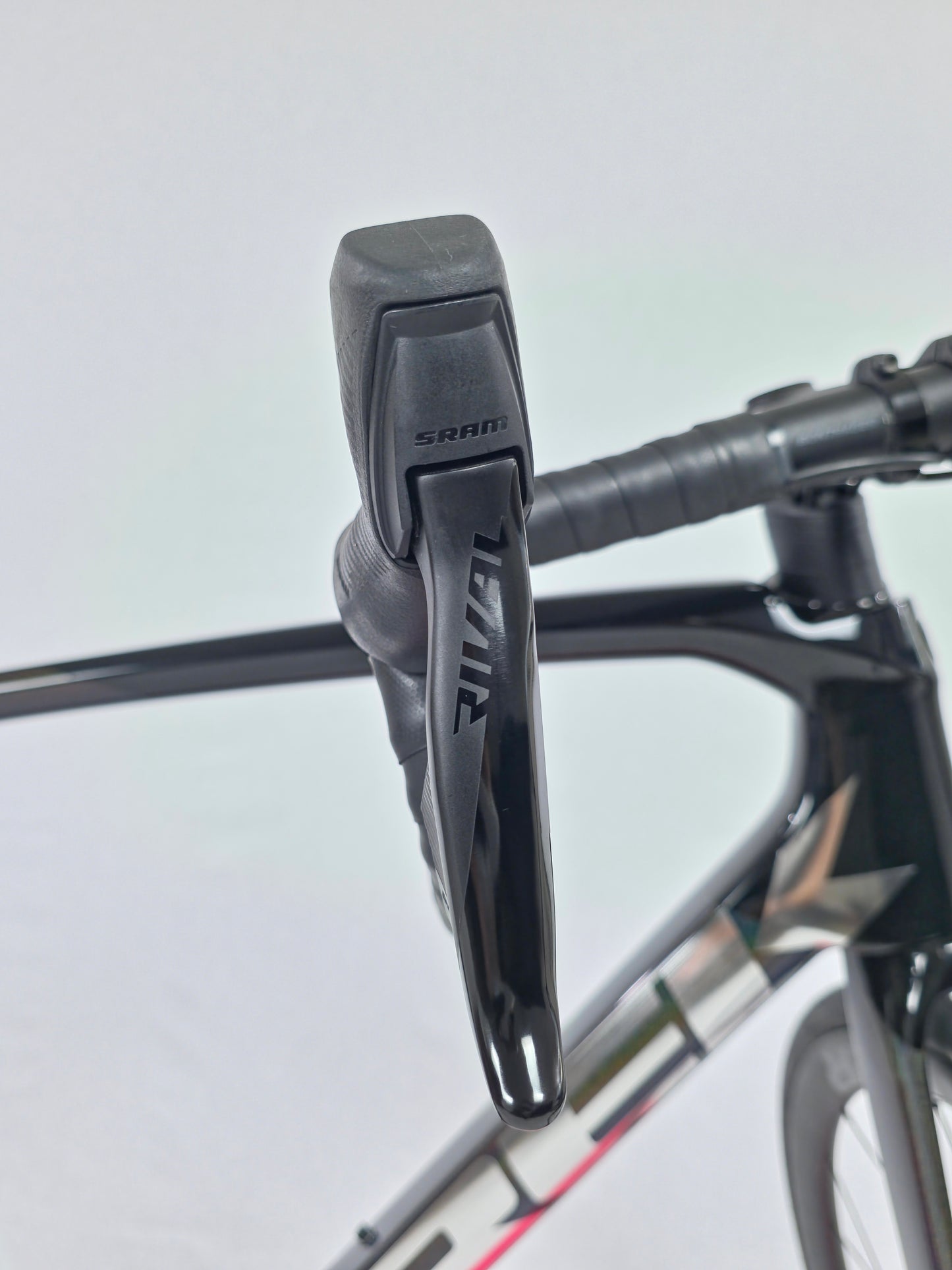 2023 TREK Emonda SL 6  SRAM Rival eTap AXS  12 Sp  58