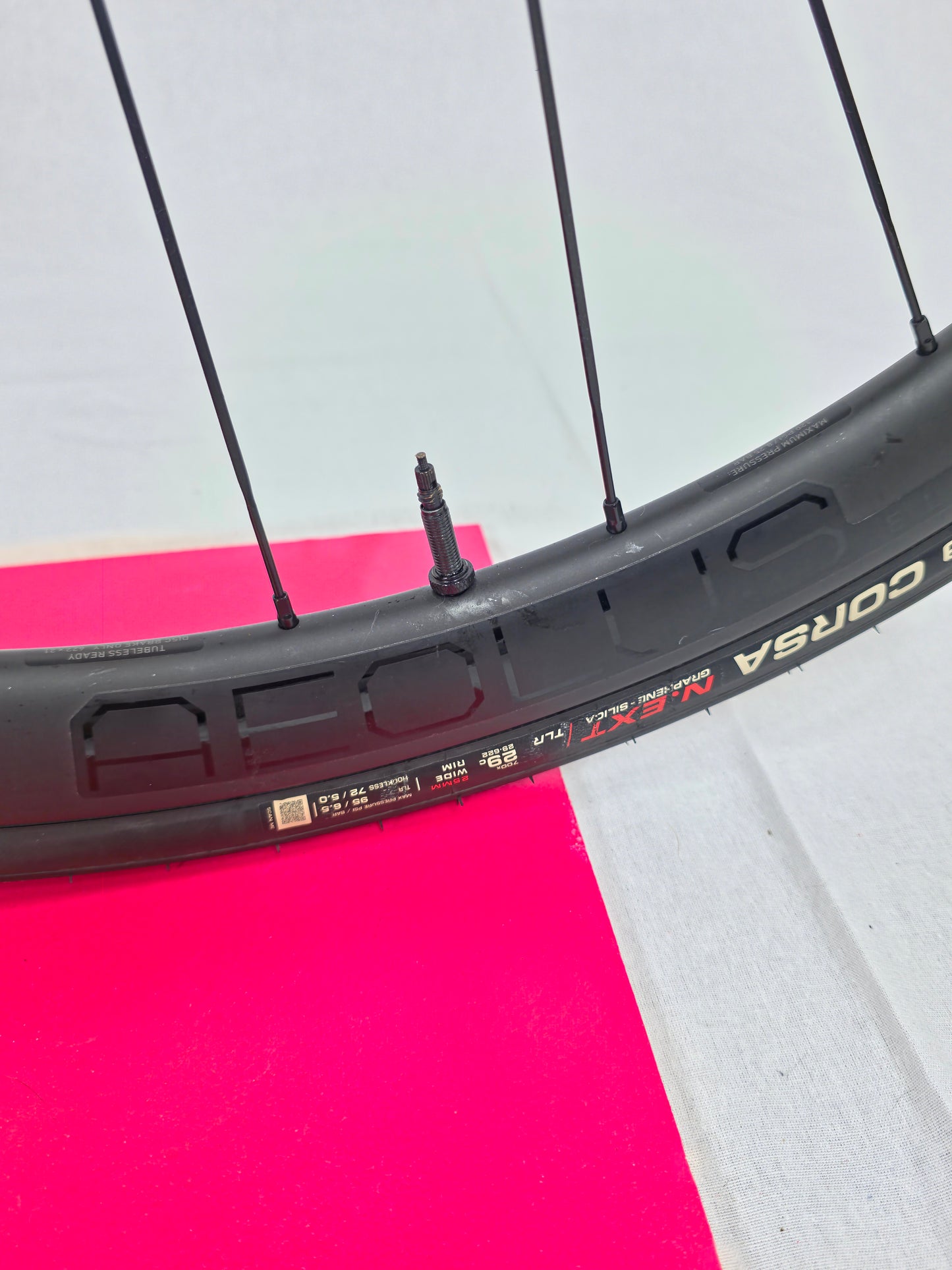 2023 TREK Emonda SL 6  SRAM Rival eTap AXS  12 Sp  58