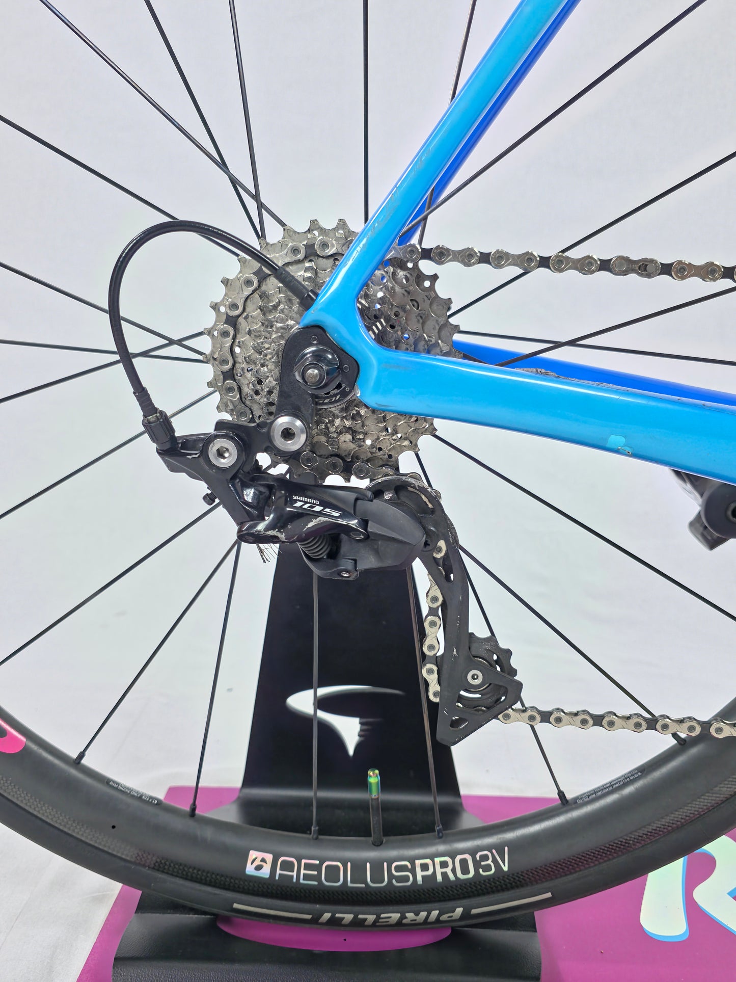 2019 Specialized Tarmac SL4  Shimano 105 Mech- Rim Brake  56