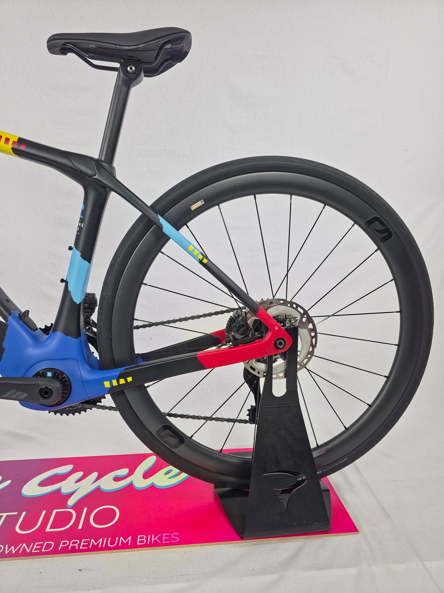 2023 Domane+ SLR 7 Secteur Pavé MK.4 Shimano Ultegra 50