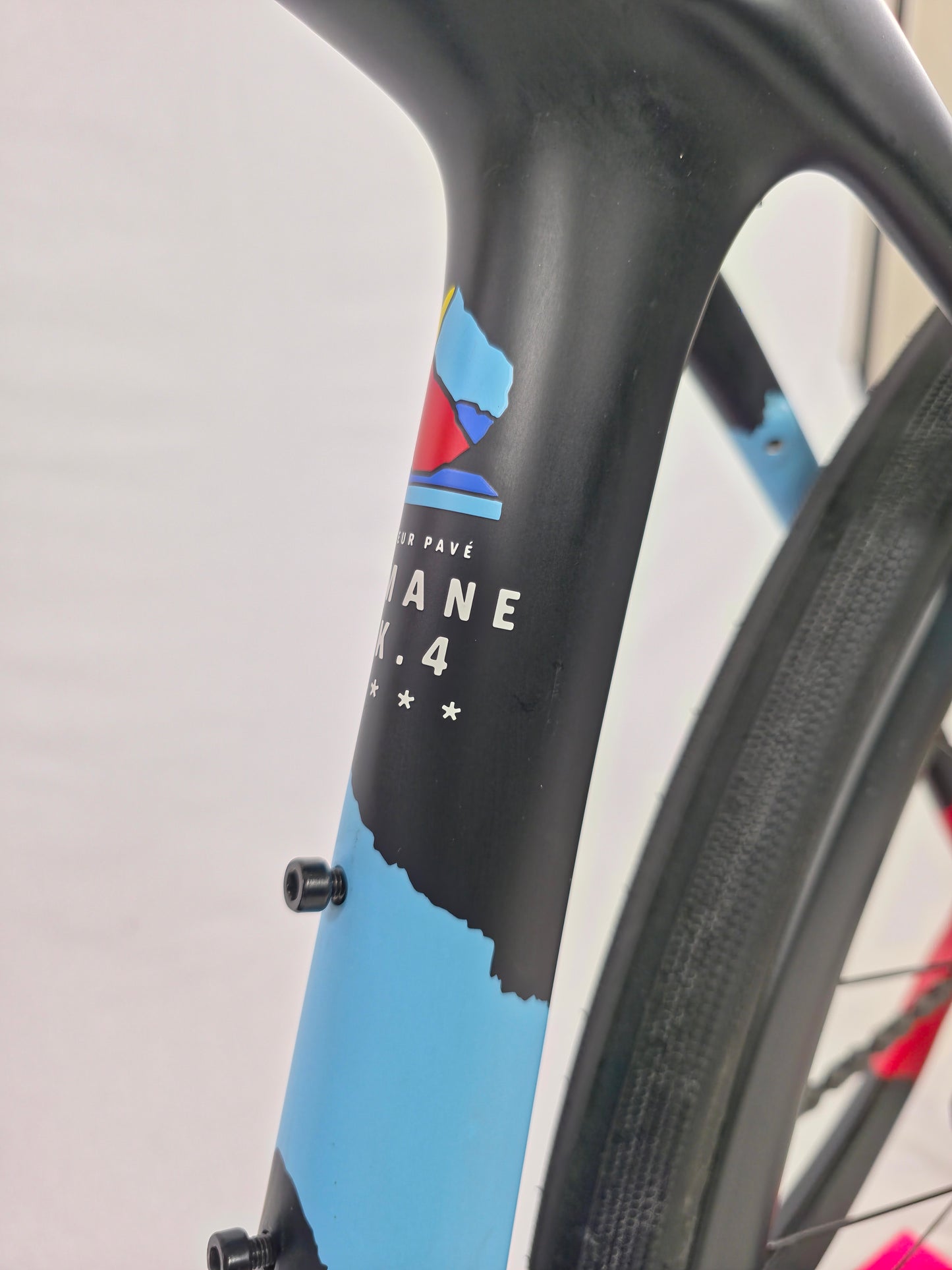 2023 Domane+ SLR 7 Secteur Pavé MK.4 Shimano Ultegra 50