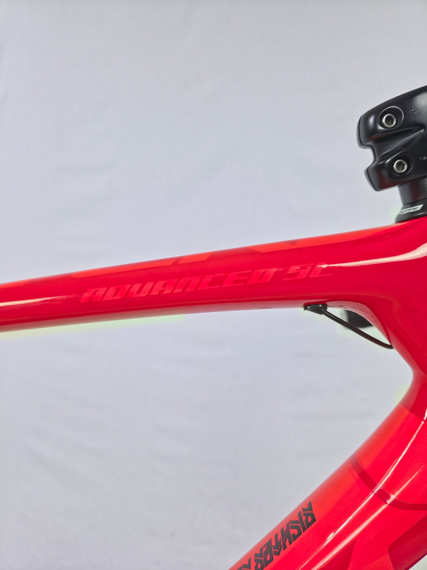 2018 Giant Advanced SL Ultegra Di2 11 Sp with Power Meter  M/L