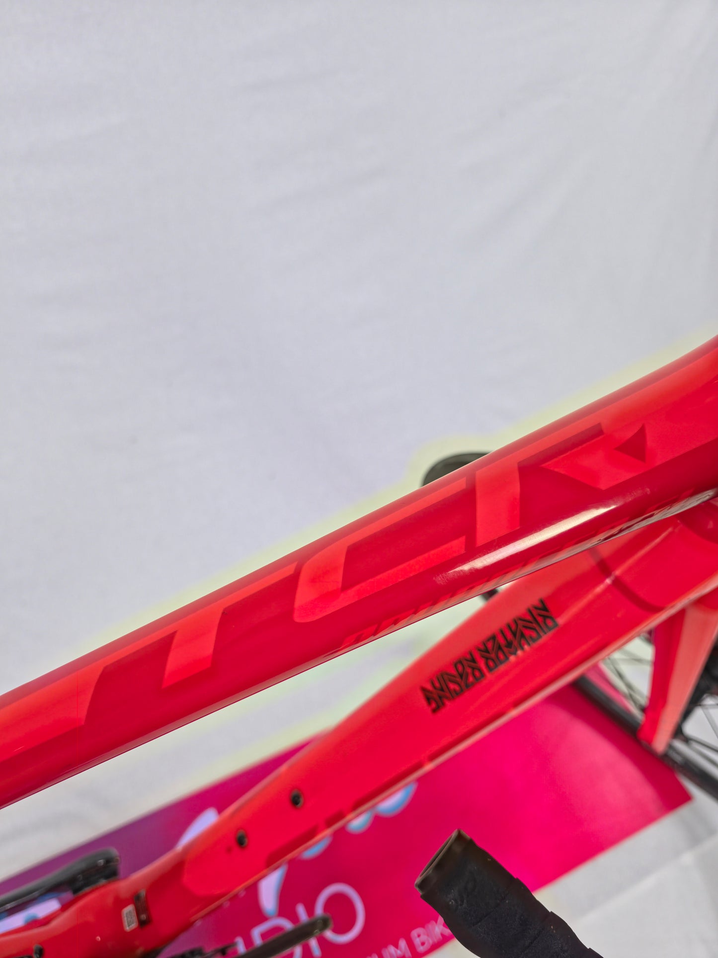 2018 Giant Advanced SL Ultegra Di2 11 Sp with Power Meter  M/L