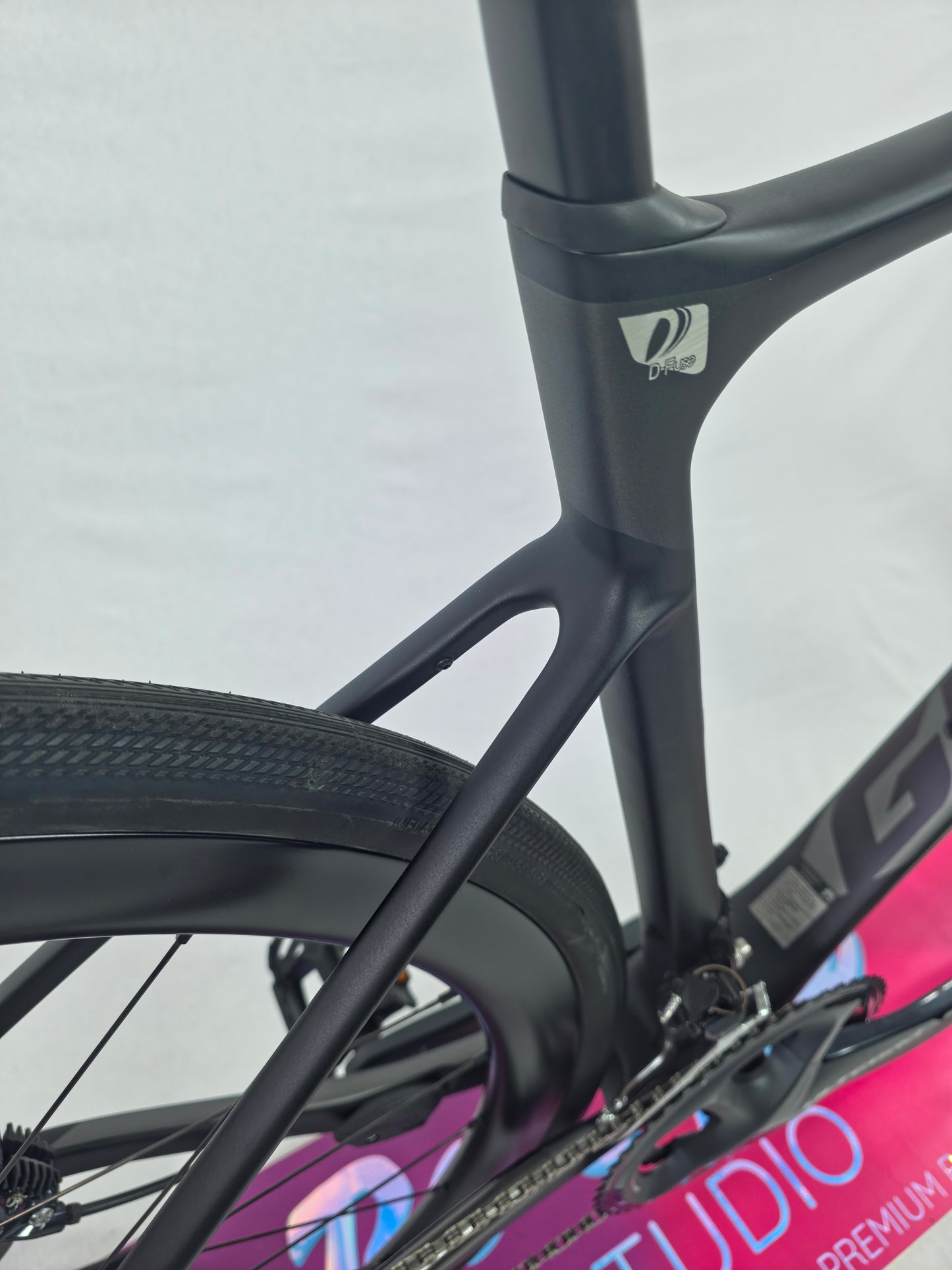 2022 Giant Defy Advance Pro 2 54/M