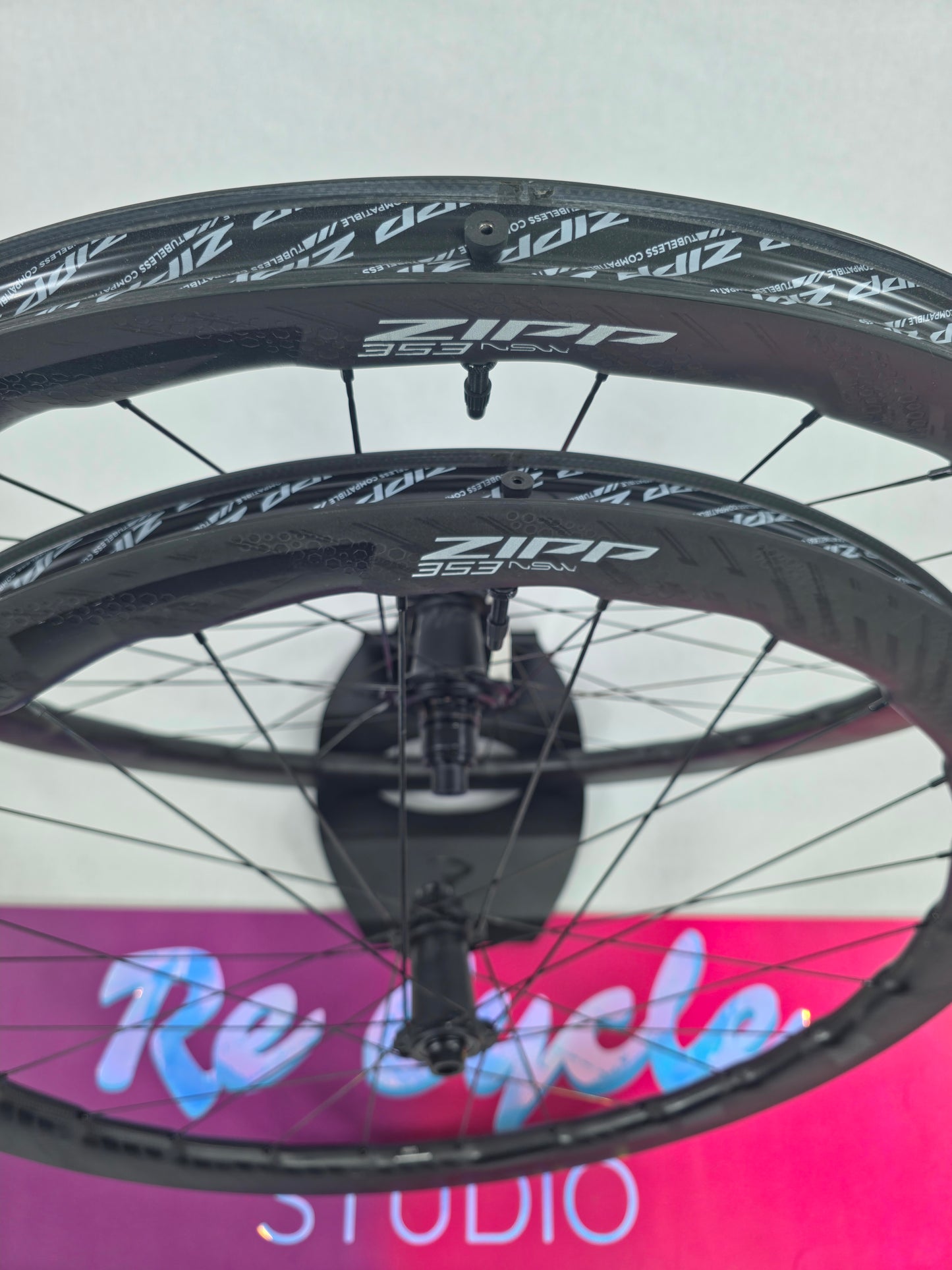 Zipp 353 NSW Wheelset (New)