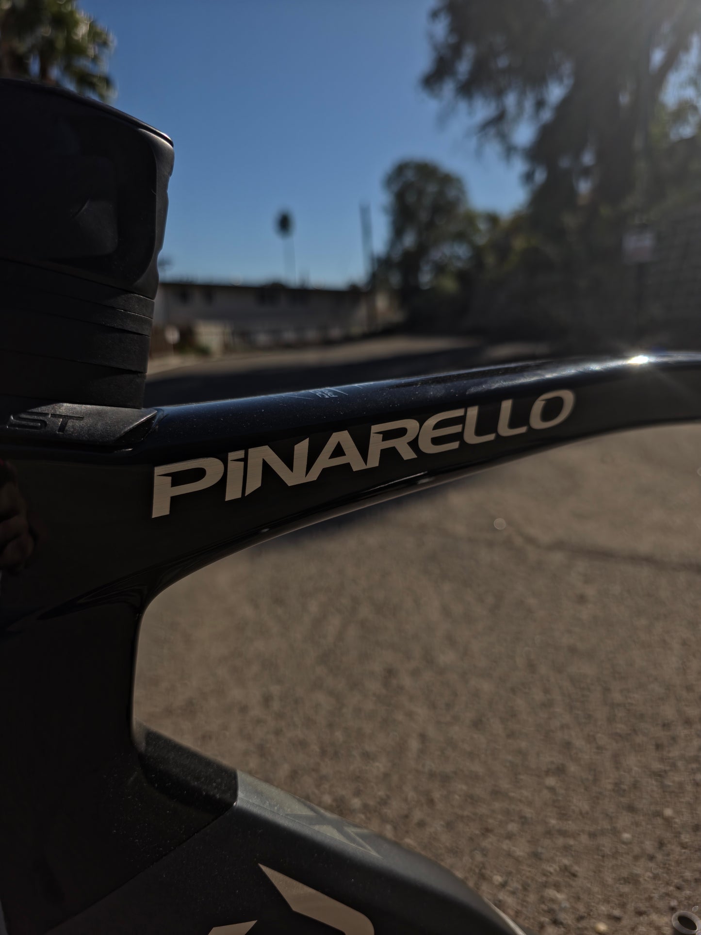2024 Pinarello Dogma X SRAM Red AXS (Demo Bikes)