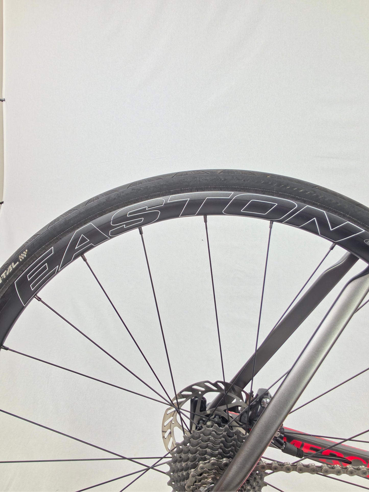 2015 Eddy Merckx Mourenx 69 Shimano Ultegra Di2 Disc 11 Sp 56/L