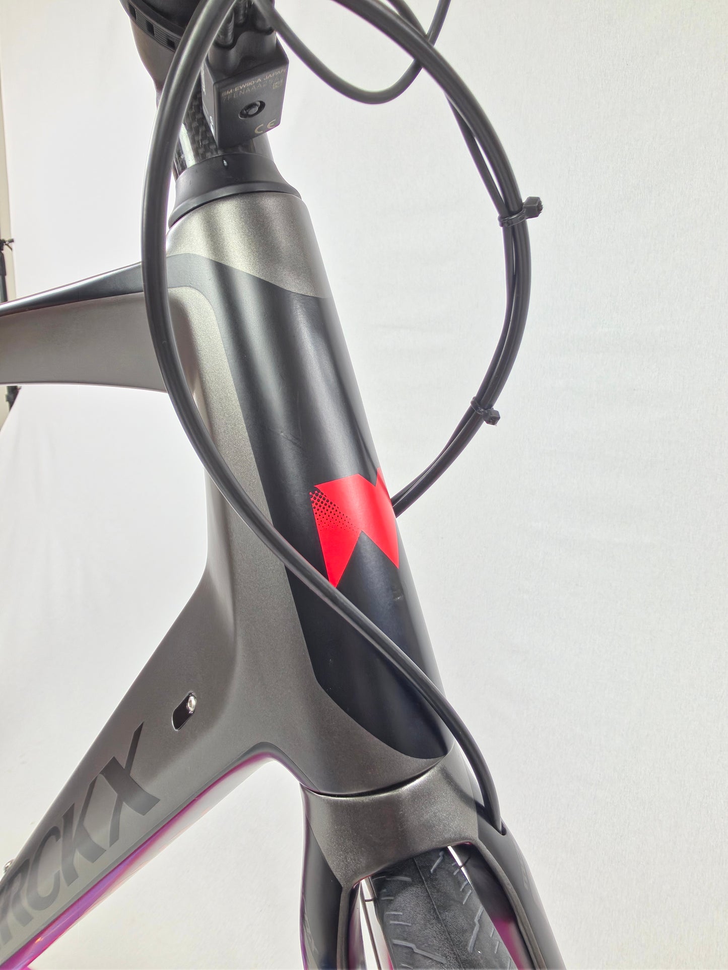 2015 Eddy Merckx Mourenx 69 Shimano Ultegra Di2 Disc 11 Sp 56/L