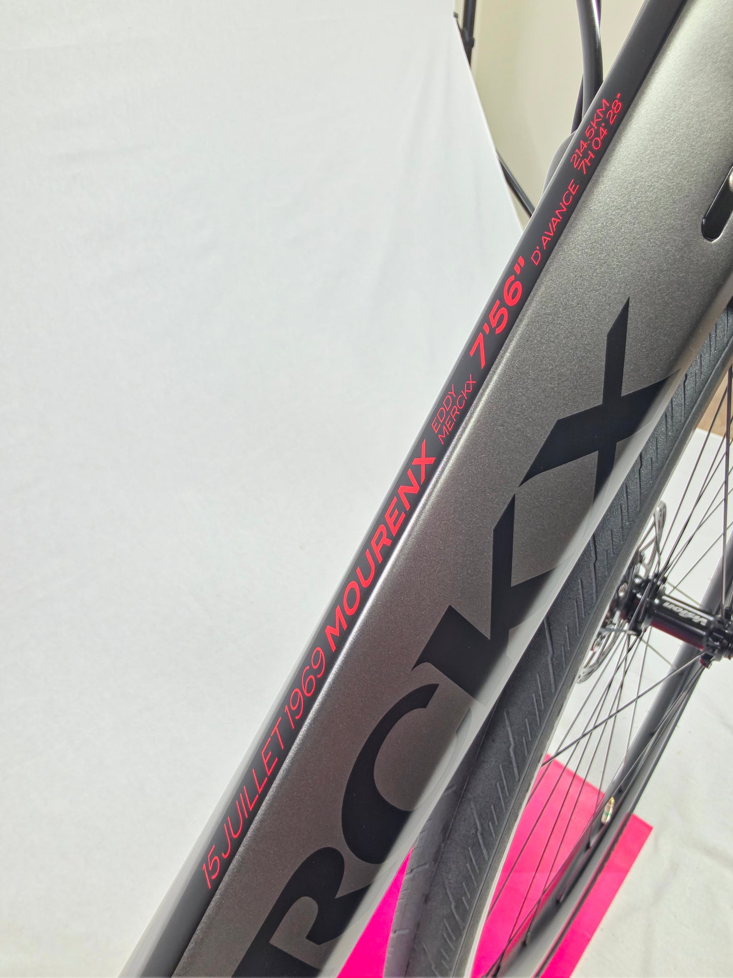 2015 Eddy Merckx Mourenx 69 Shimano Ultegra Di2 Disc 11 Sp 56/L