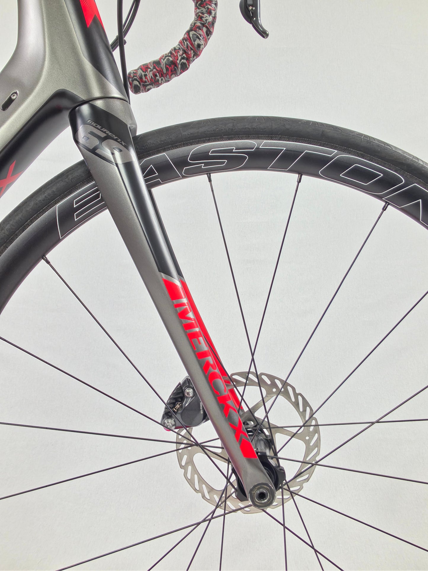 2015 Eddy Merckx Mourenx 69 Shimano Ultegra Di2 Disc 11 Sp 56/L