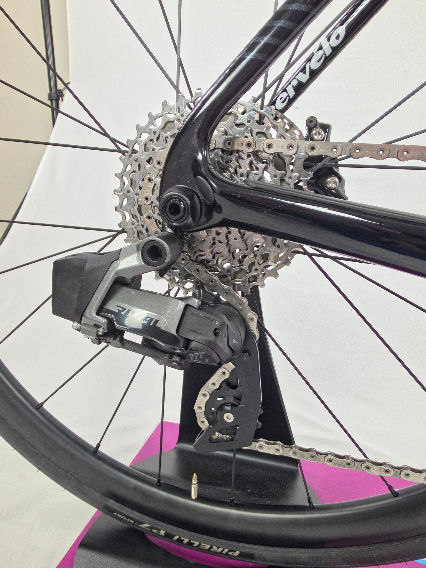 2023 Cervélo Caledonia Rival eTap AXS 56/L