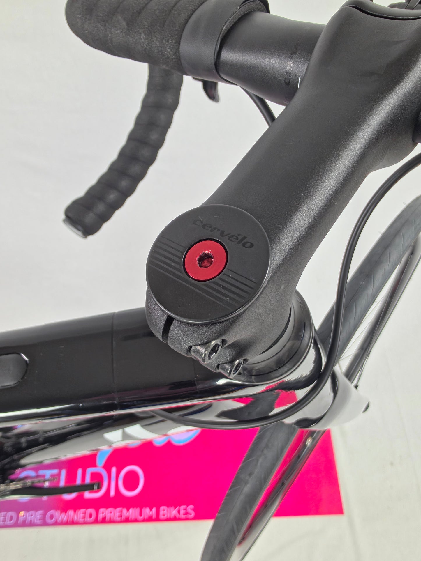 2023 Cervélo Caledonia Rival eTap AXS 56/L