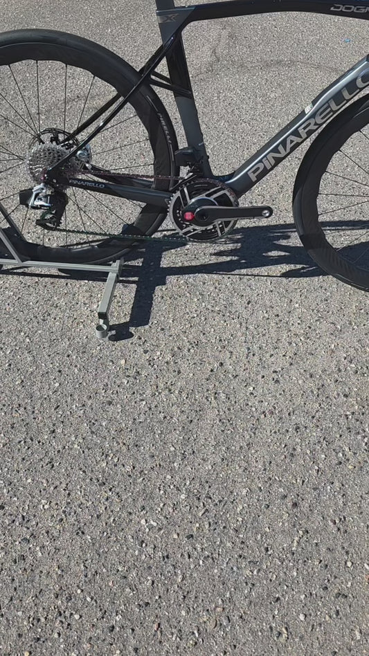2024 Pinarello Dogma X SRAM Red AXS (Demo Bikes)